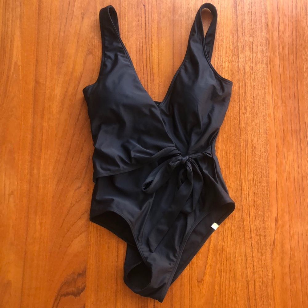 Summersalt Perfect Wrap One Piece (Size 8)